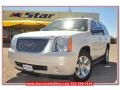 2009 White Diamond Tricoat GMC Yukon SLT  photo #1