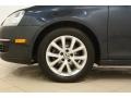 2010 Volkswagen Jetta SE Sedan Wheel and Tire Photo