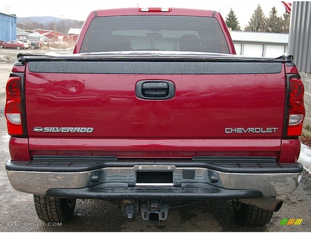 2005 Silverado 2500HD LS Crew Cab 4x4 - Sport Red Metallic / Dark Charcoal photo #6