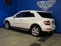 Arctic White - ML 350 4Matic Photo No. 8