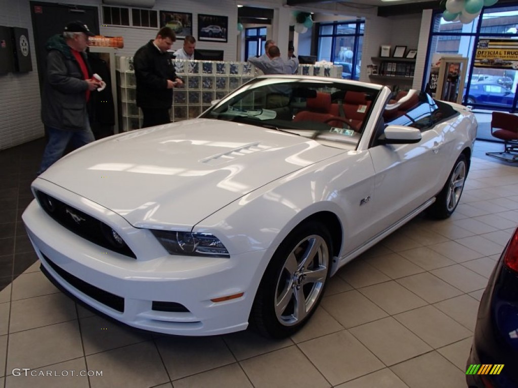 2014 Mustang GT Premium Convertible - Oxford White / Brick Red/Cashmere Accent photo #4