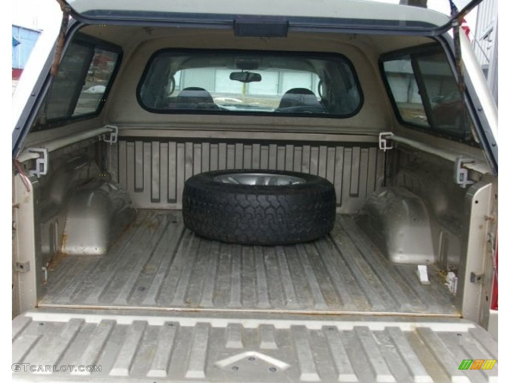 2004 Dodge Dakota SLT Quad Cab 4x4 Trunk Photo #78242829