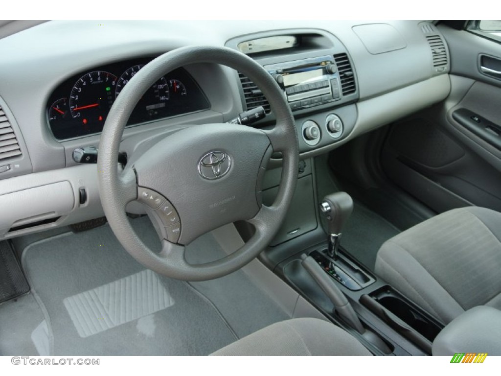 Stone Gray Interior 2006 Toyota Camry LE Photo #78244678