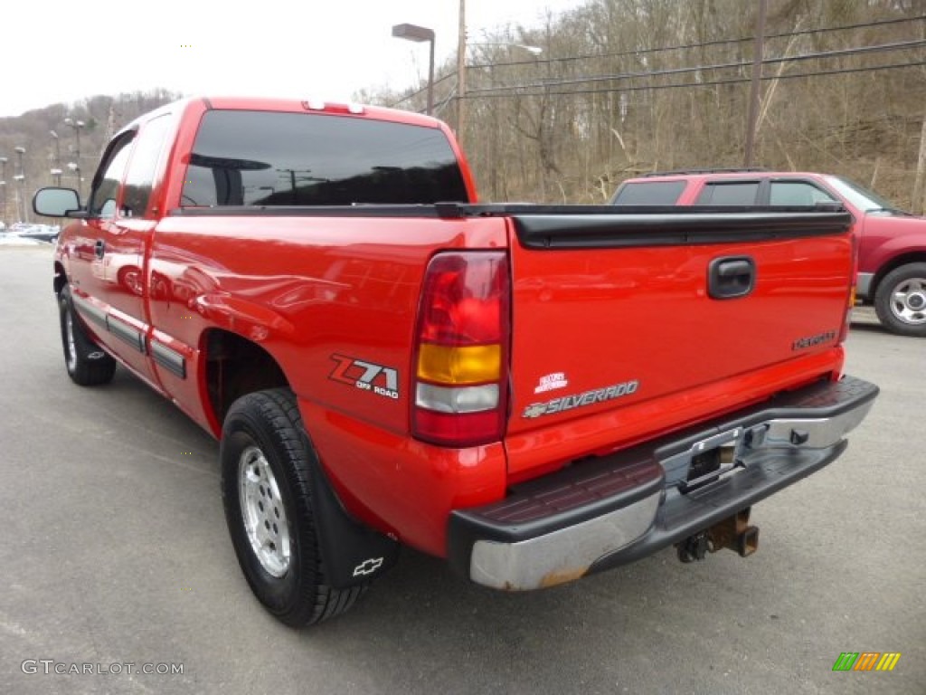 2002 Silverado 1500 LS Extended Cab 4x4 - Victory Red / Graphite Gray photo #4