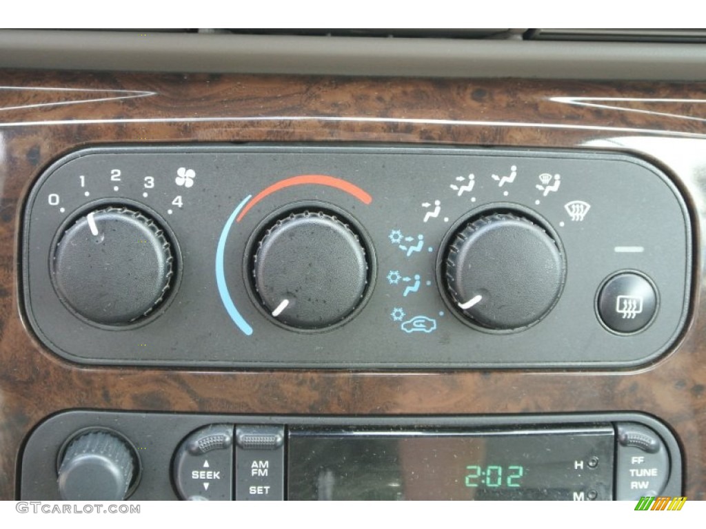 2004 Chrysler Sebring Limited Convertible Controls Photo #78245002