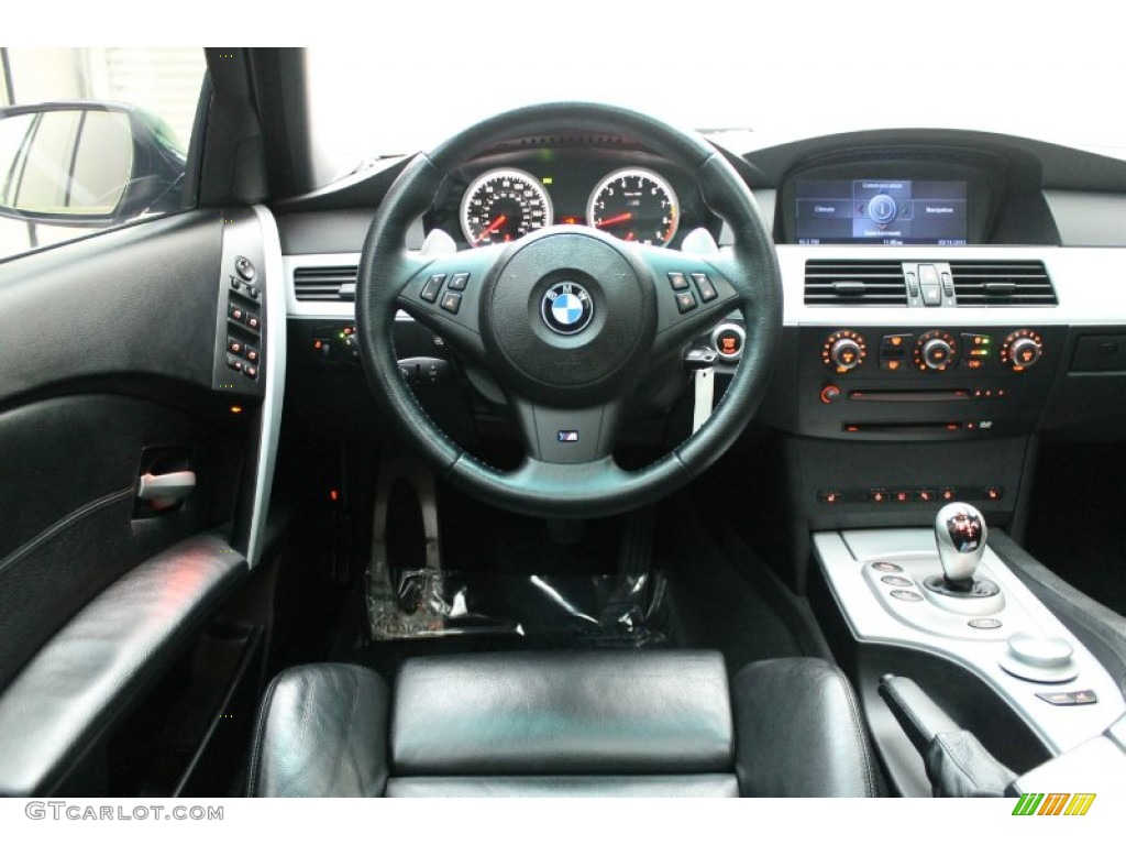 2006 BMW M5 Standard M5 Model Black Dashboard Photo #78245035