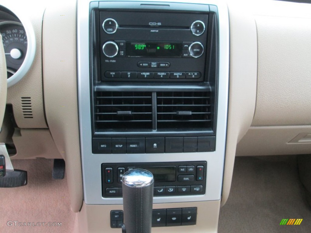 2008 Mercury Mountaineer Premier AWD Controls Photos