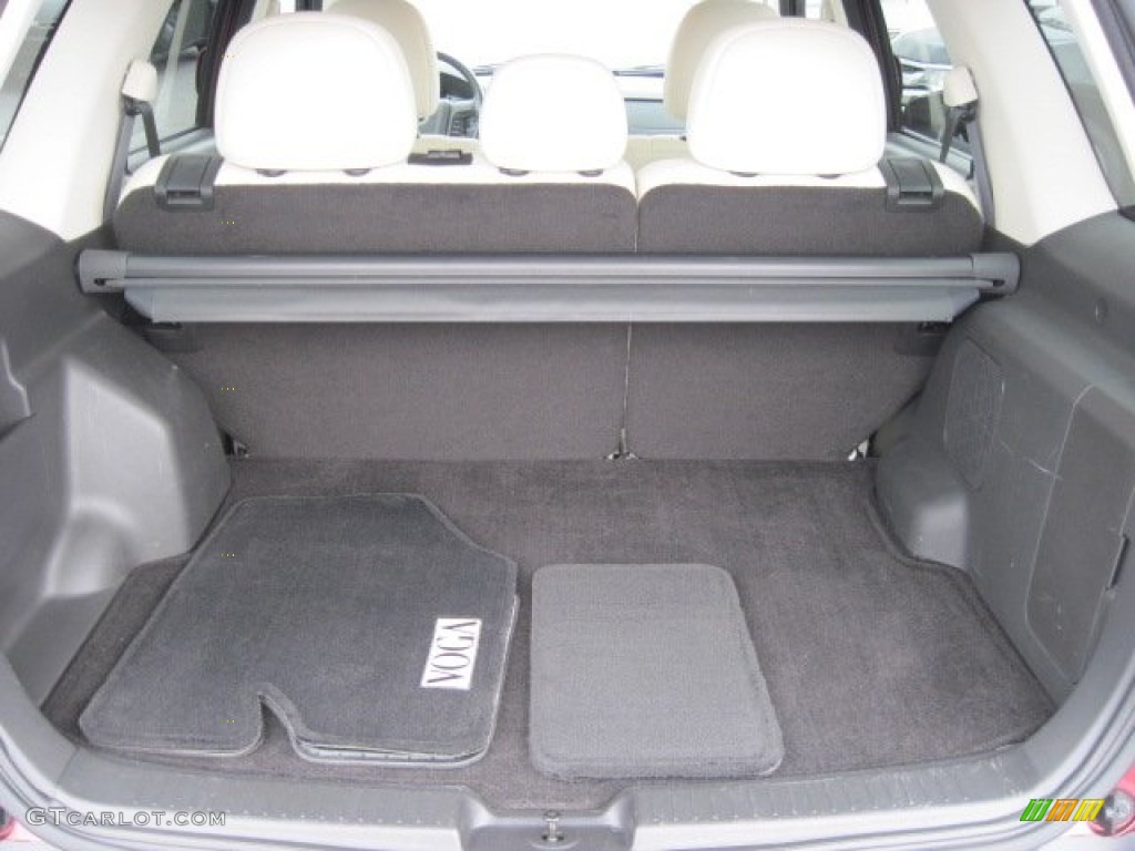 2010 Mercury Mariner I4 Premier 4WD Voga Package Trunk Photo #78246363