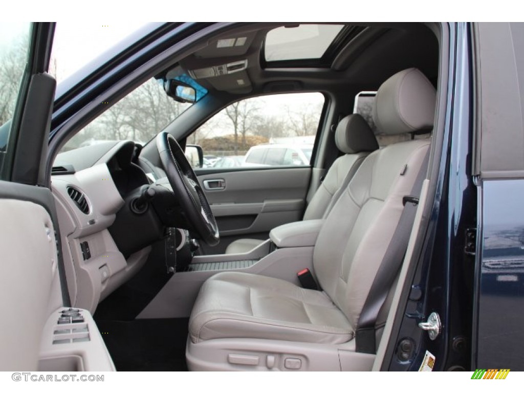 2010 Honda Pilot Touring 4WD Front Seat Photos