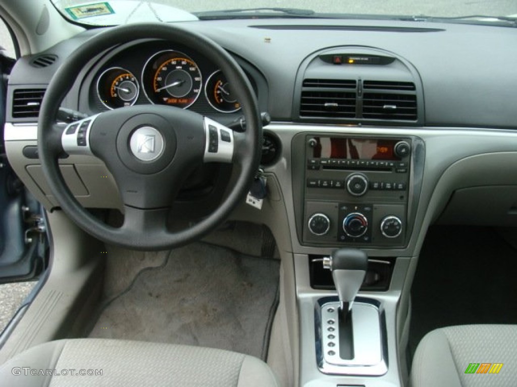 2007 Saturn Aura XE Dashboard Photos