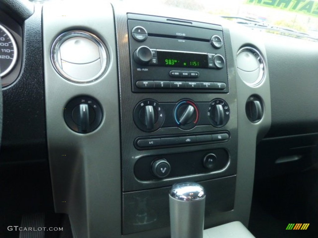 2005 Ford F150 FX4 SuperCab 4x4 Controls Photo #78248325