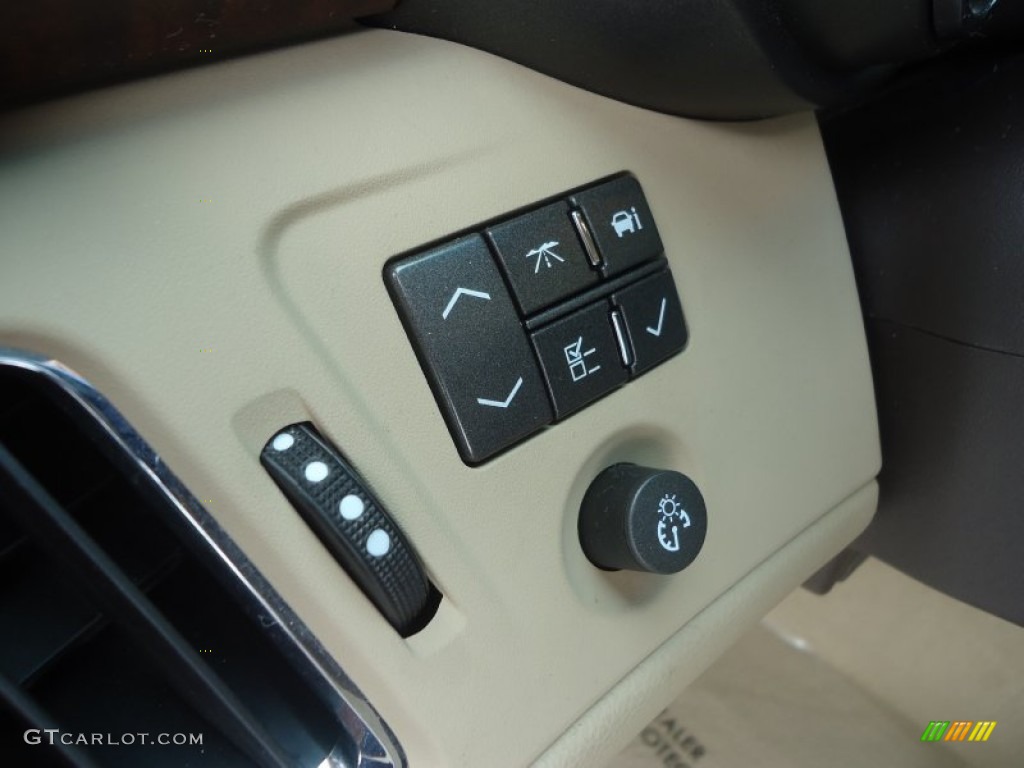 2008 Cadillac CTS Sedan Controls Photo #78249296