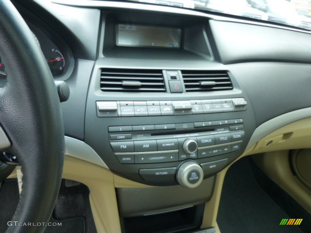 2011 Honda Accord EX Coupe Controls Photo #78249679