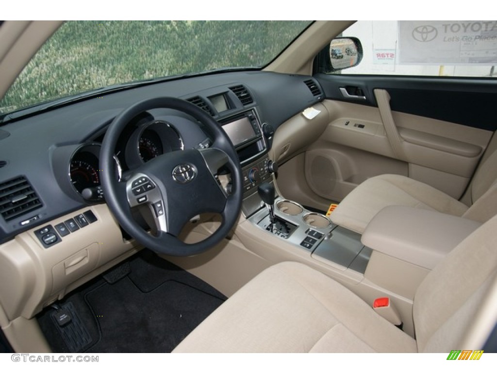 Sand Beige Interior 2013 Toyota Highlander V6 4WD Photo #78252784