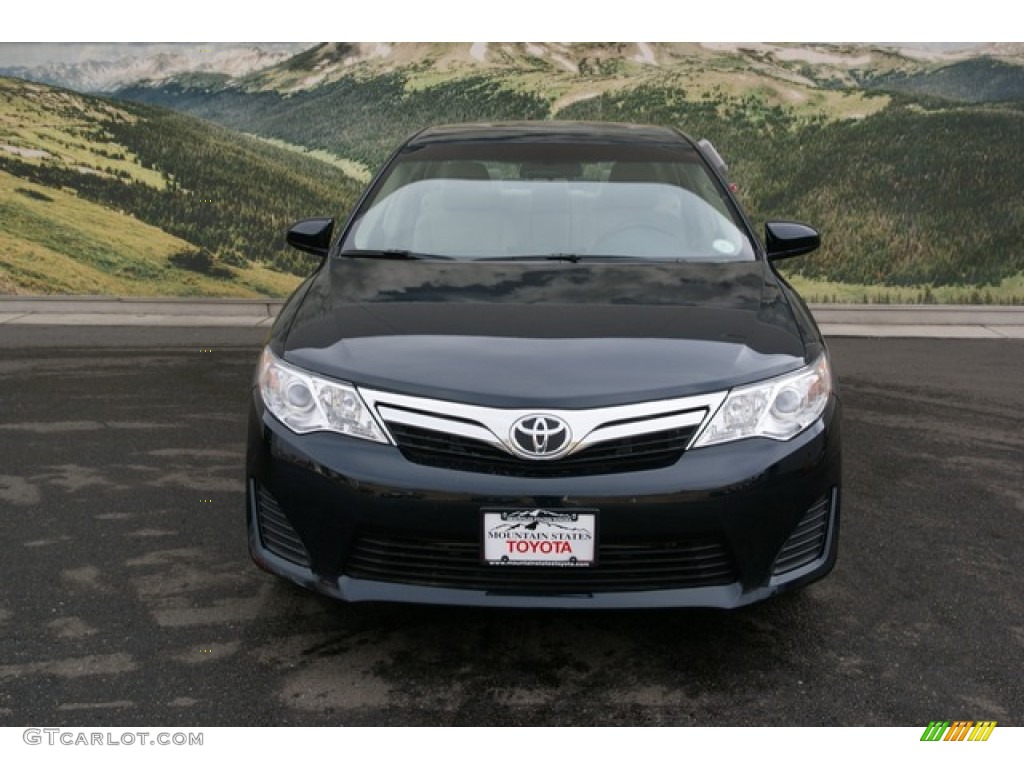 2013 Camry LE - Cosmic Gray Metallic / Ivory photo #3
