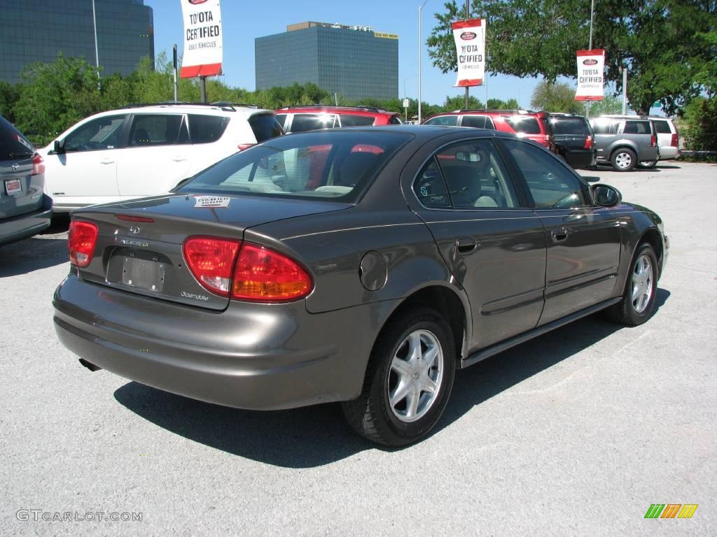 2002 Alero GL Sedan - Bronze Mist Metallic / Neutral photo #6