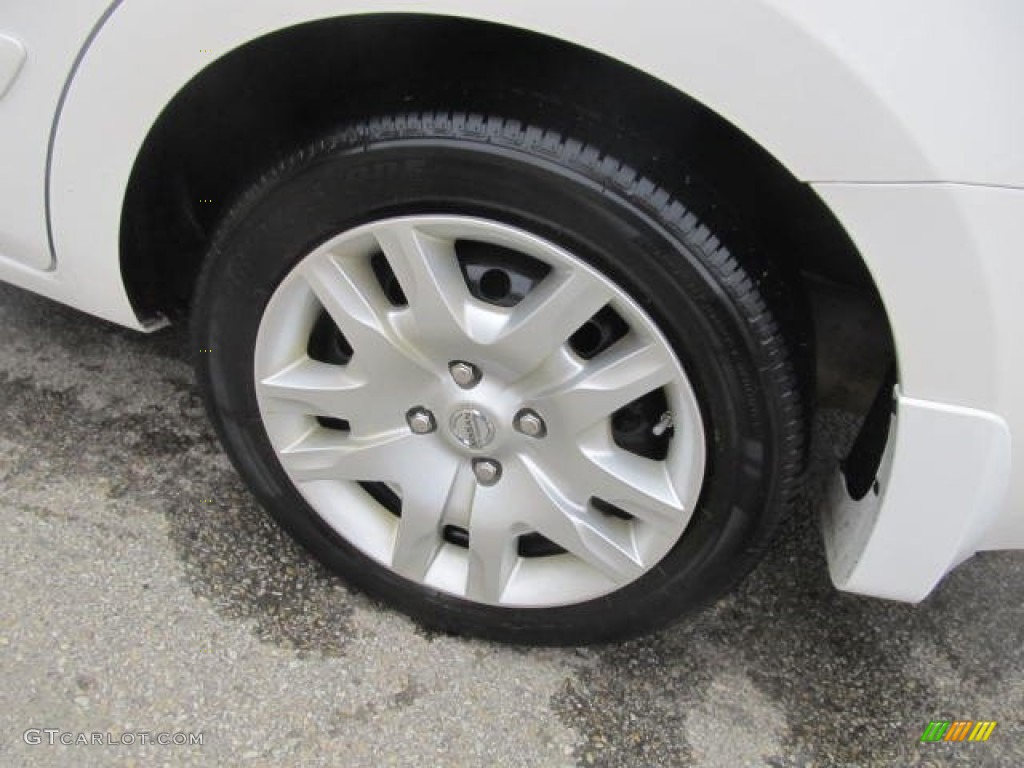 2010 Nissan Sentra 2.0 S Wheel Photos