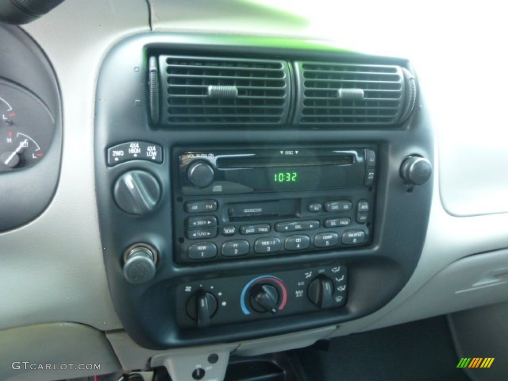 1999 Ranger Sport Extended Cab 4x4 - Black Clearcoat / Dark Graphite photo #18