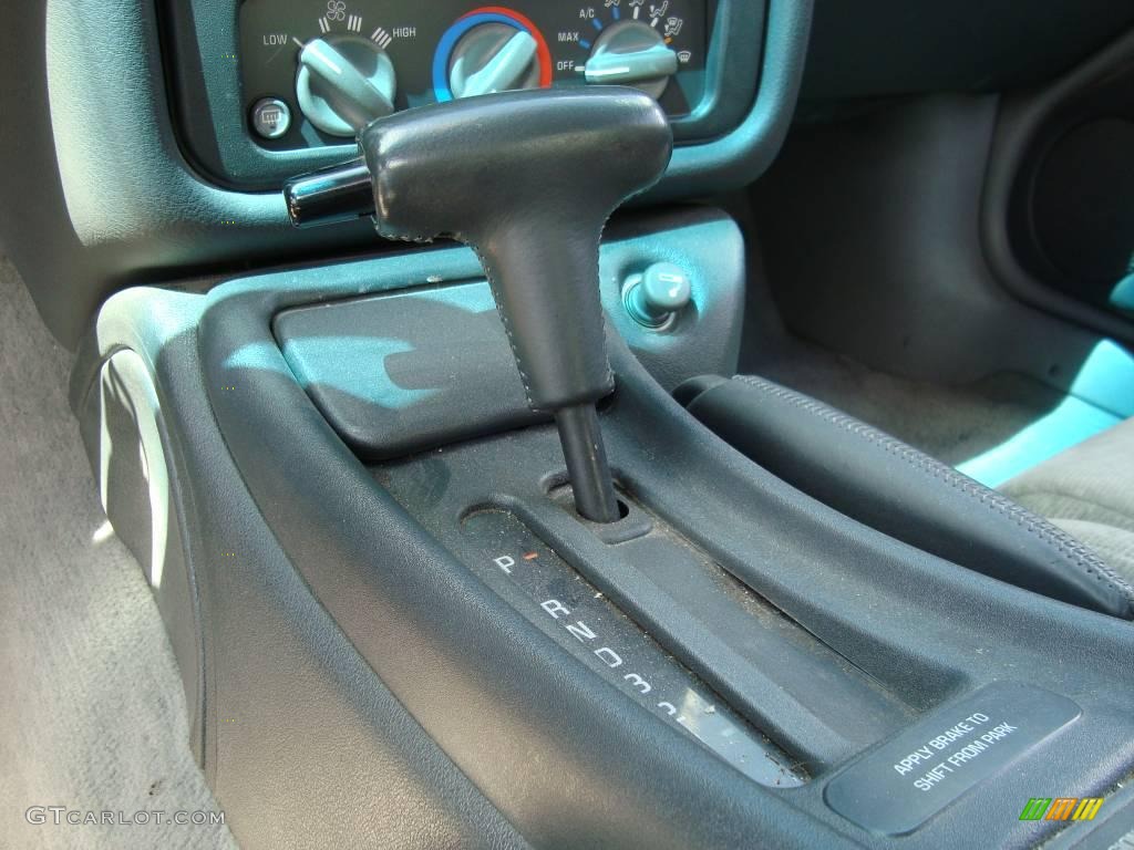 1995 Firebird Coupe - Medium Red Metallic / Medium Gray photo #16