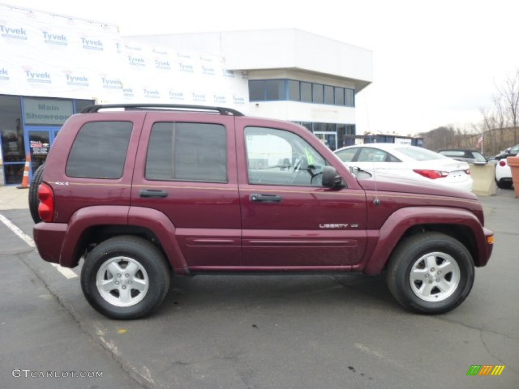 2002 Liberty Limited 4x4 - Dark Garnet Red Pearlcoat / Taupe photo #2