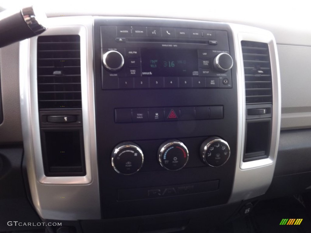 2011 Dodge Ram 1500 SLT Quad Cab Controls Photo #78258205