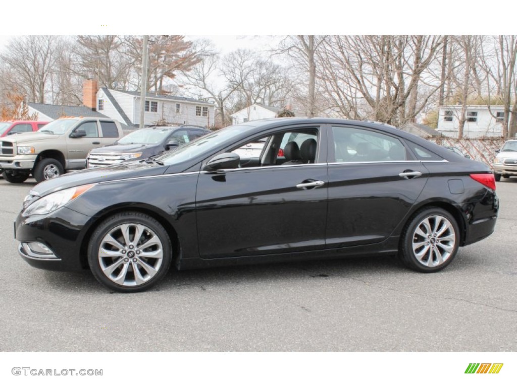 2011 Sonata SE - Midnight Black / Black photo #3