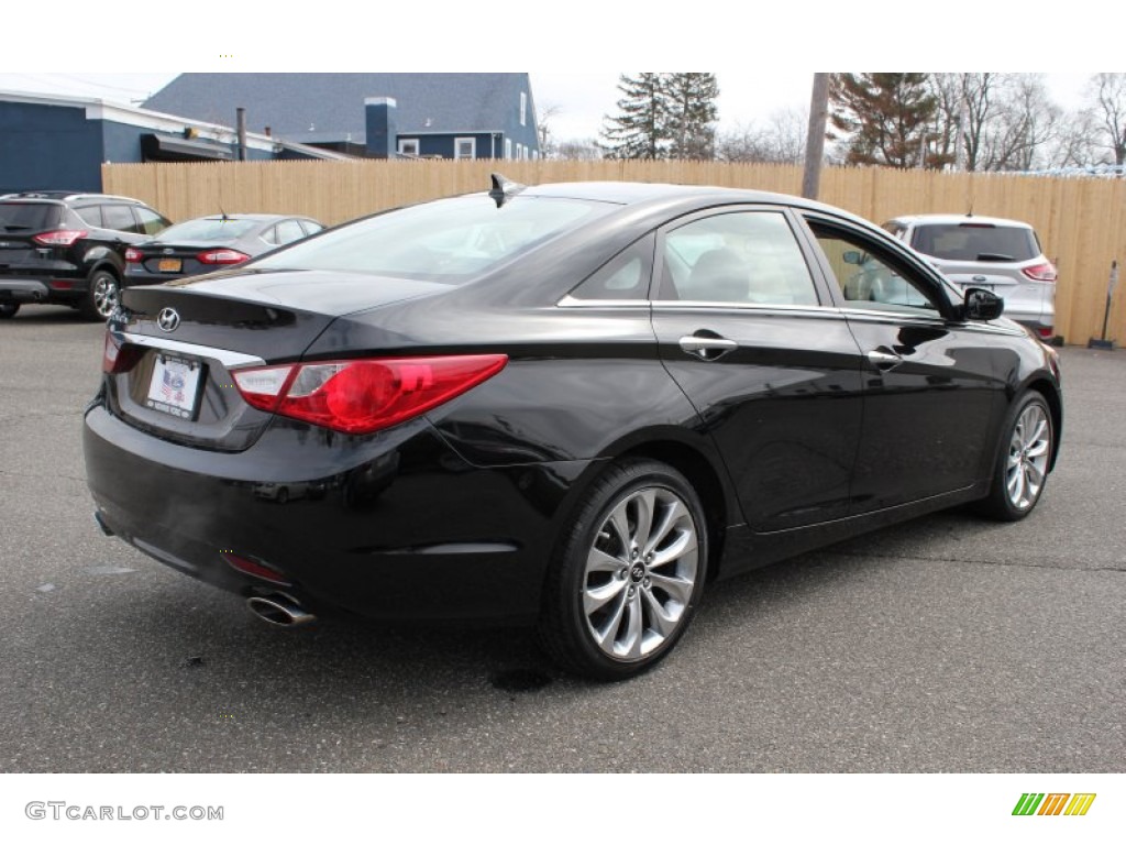 2011 Sonata SE - Midnight Black / Black photo #6