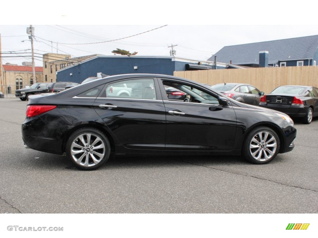 2011 Sonata SE - Midnight Black / Black photo #7