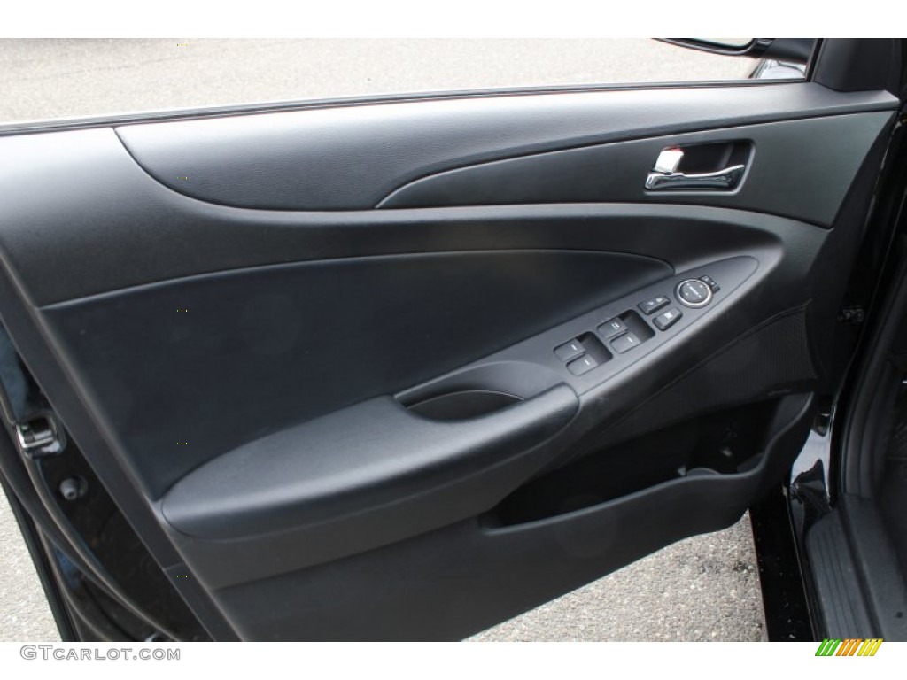 2011 Sonata SE - Midnight Black / Black photo #12