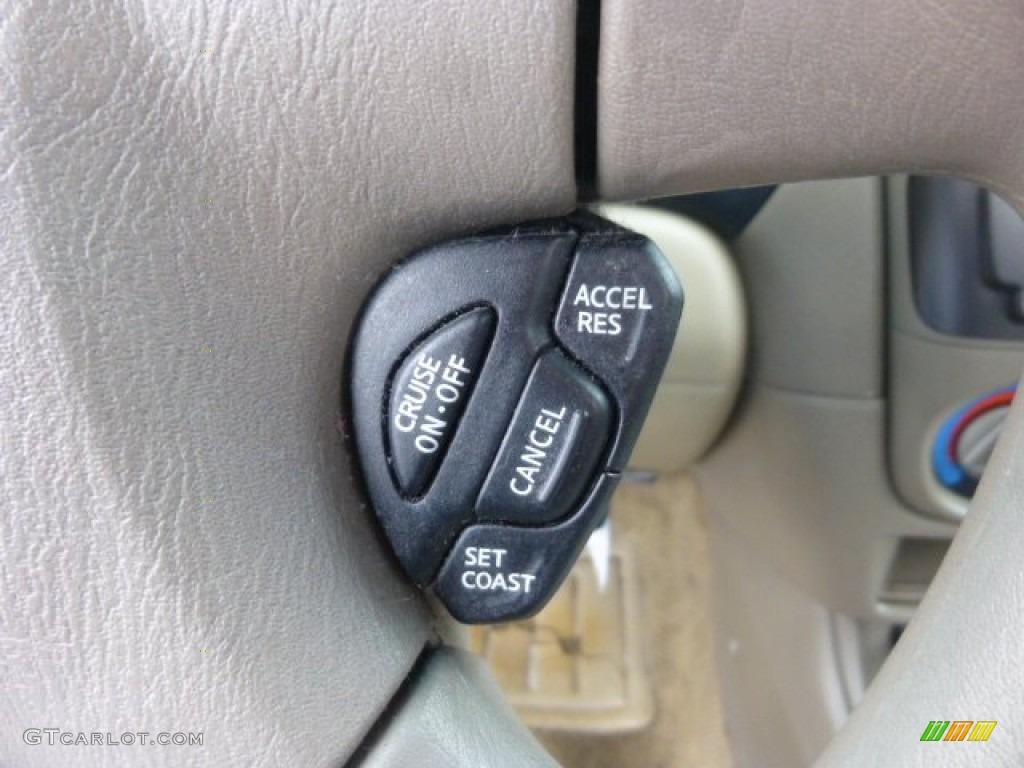 2000 Sentra GXE - White Mica / Sand photo #18