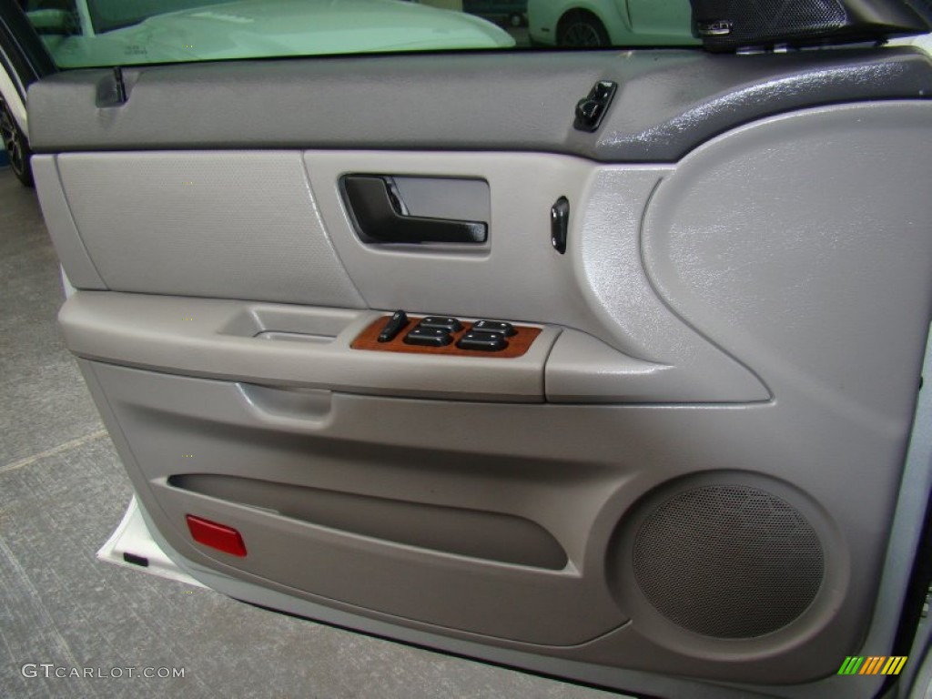 2004 Ford Taurus SEL Wagon Medium Graphite Door Panel Photo #78263342