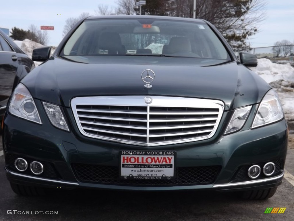 2010 E 350 4Matic Sedan - Jade Green Metallic / Almond Beige photo #4