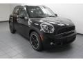 Absolute Black - Cooper S Countryman Photo No. 1