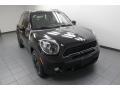 Absolute Black - Cooper S Countryman Photo No. 5