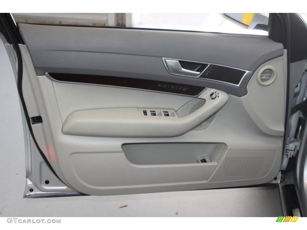 2010 Audi A6 3.0 TFSI quattro Sedan Light Gray Door Panel Photo #78264994