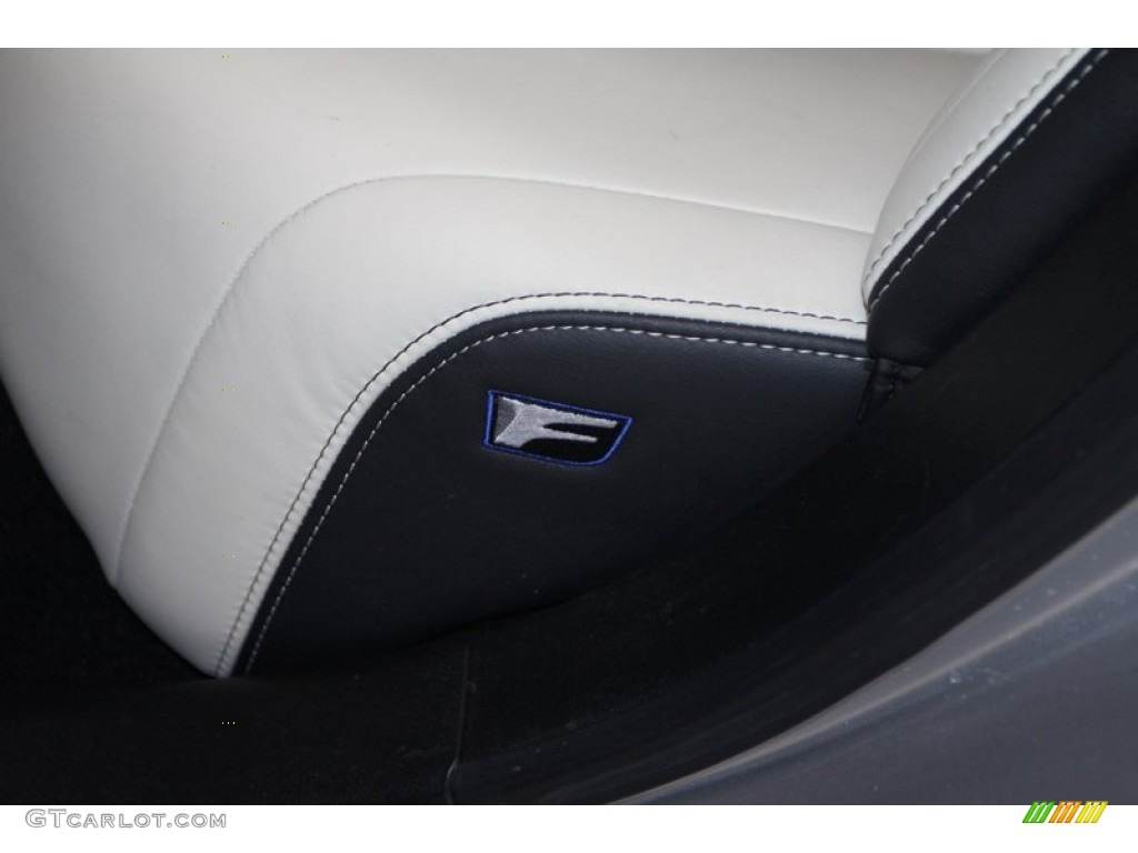 2009 Lexus IS F Marks and Logos Photos