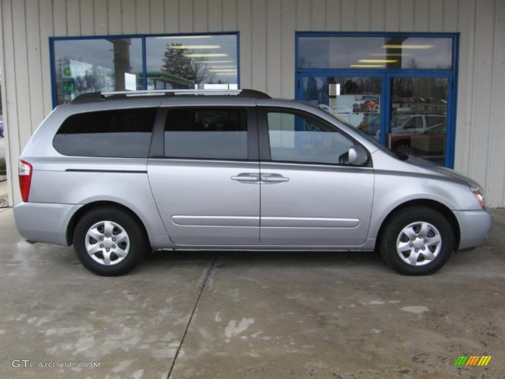 2007 Sedona EX - Silver / Gray photo #2