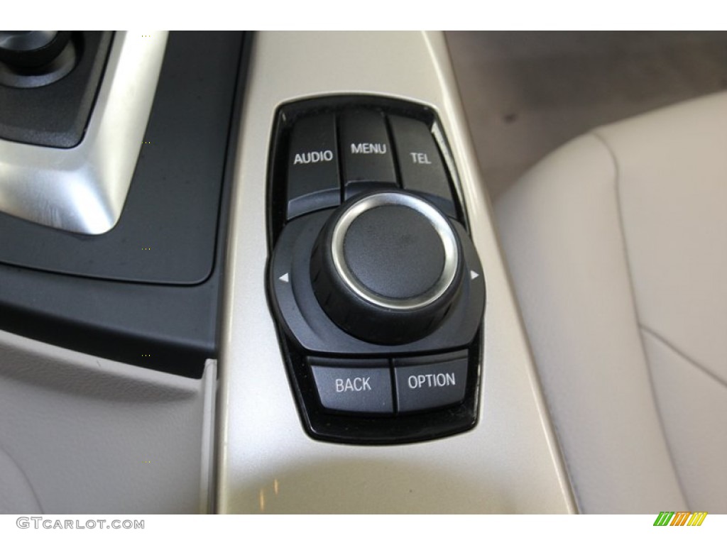 2012 BMW 3 Series 328i Sedan Controls Photo #78270372