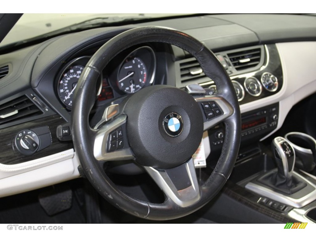 2009 BMW Z4 sDrive35i Roadster Steering Wheel Photos