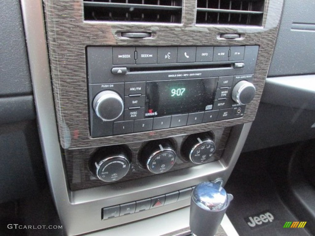 2012 Jeep Liberty Jet 4x4 Controls Photos