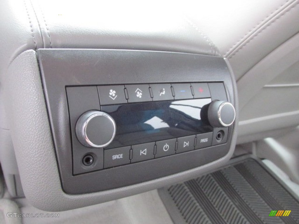 2008 Buick Enclave CXL AWD Controls Photo #78273982