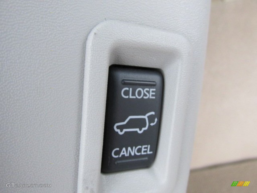 2012 Nissan Armada Platinum 4WD Controls Photos