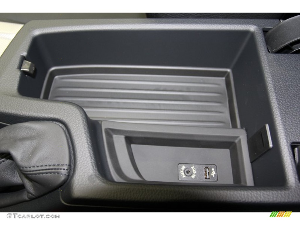 2013 3 Series 328i Sedan - Glacier Silver Metallic / Black photo #20