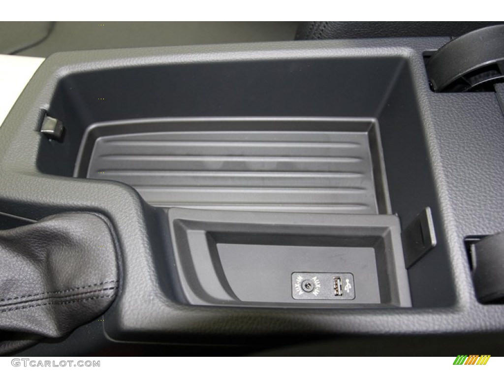 2013 3 Series 328i Sedan - Glacier Silver Metallic / Black photo #20