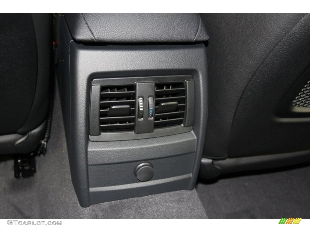 2013 3 Series 328i Sedan - Glacier Silver Metallic / Black photo #27