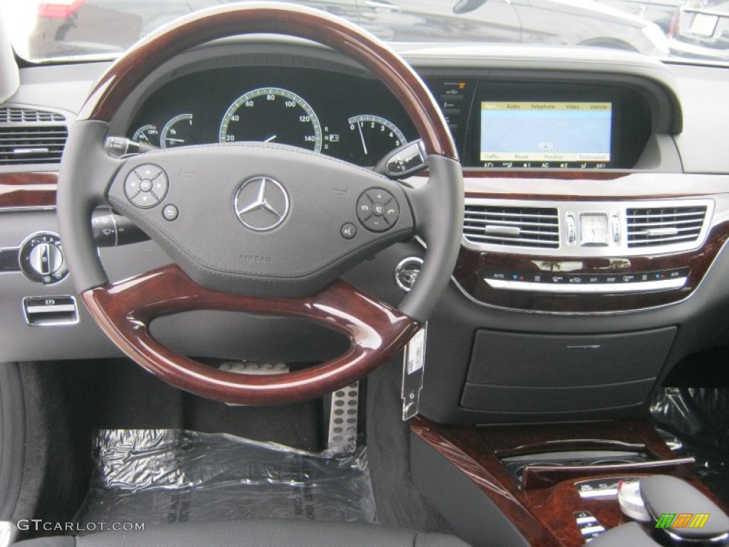 2012 Mercedes-Benz S 550 Sedan Dashboard Photos