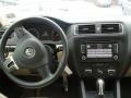 Black - Jetta SE Sedan Photo No. 17