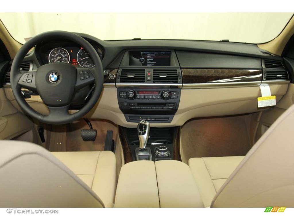 2013 BMW X5 xDrive 35i Premium Sand Beige Dashboard Photo #78277807