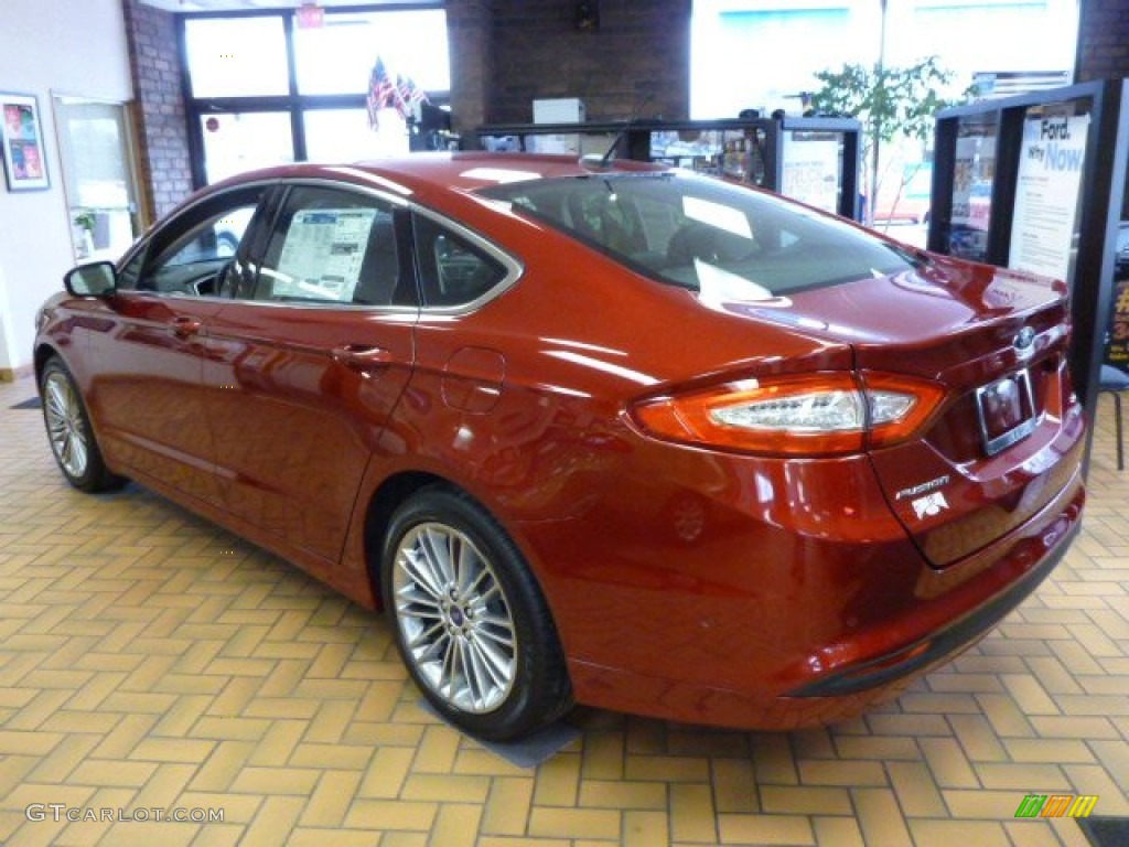 2013 Fusion SE 1.6 EcoBoost - Ruby Red Metallic / Charcoal Black photo #4