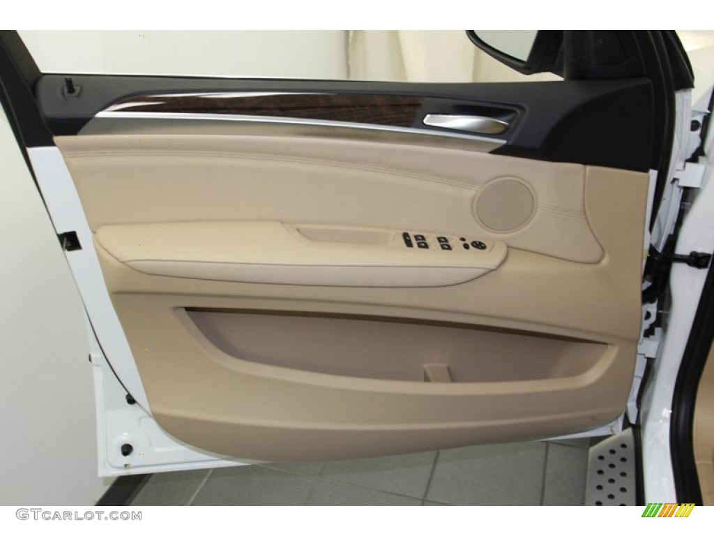 2013 BMW X5 xDrive 35i Premium Sand Beige Door Panel Photo #78278010